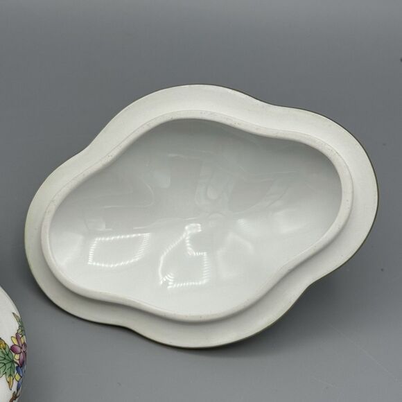 Vtg Herend Queen Victoria Porcelain Rd Box & Lid Trinket Dish with Bunny Finial - Picture 8 of 10